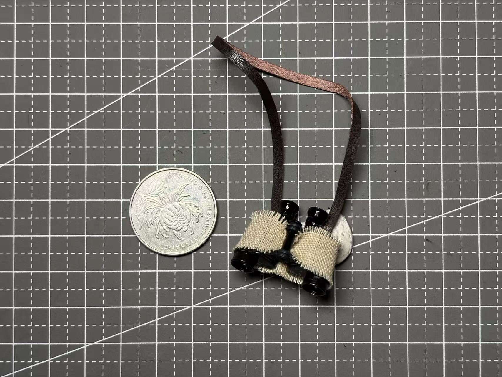 FP019 German Binoculars